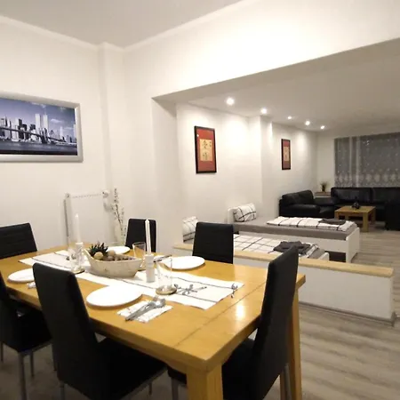 Maye Oberhausen City Deluxe - 1 Apartmán