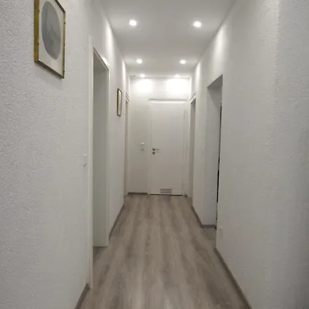 Maye Oberhausen City Deluxe - 1